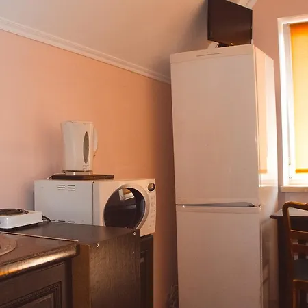 Quiet Two-storey House Obil'niy Fontaine Guest house *